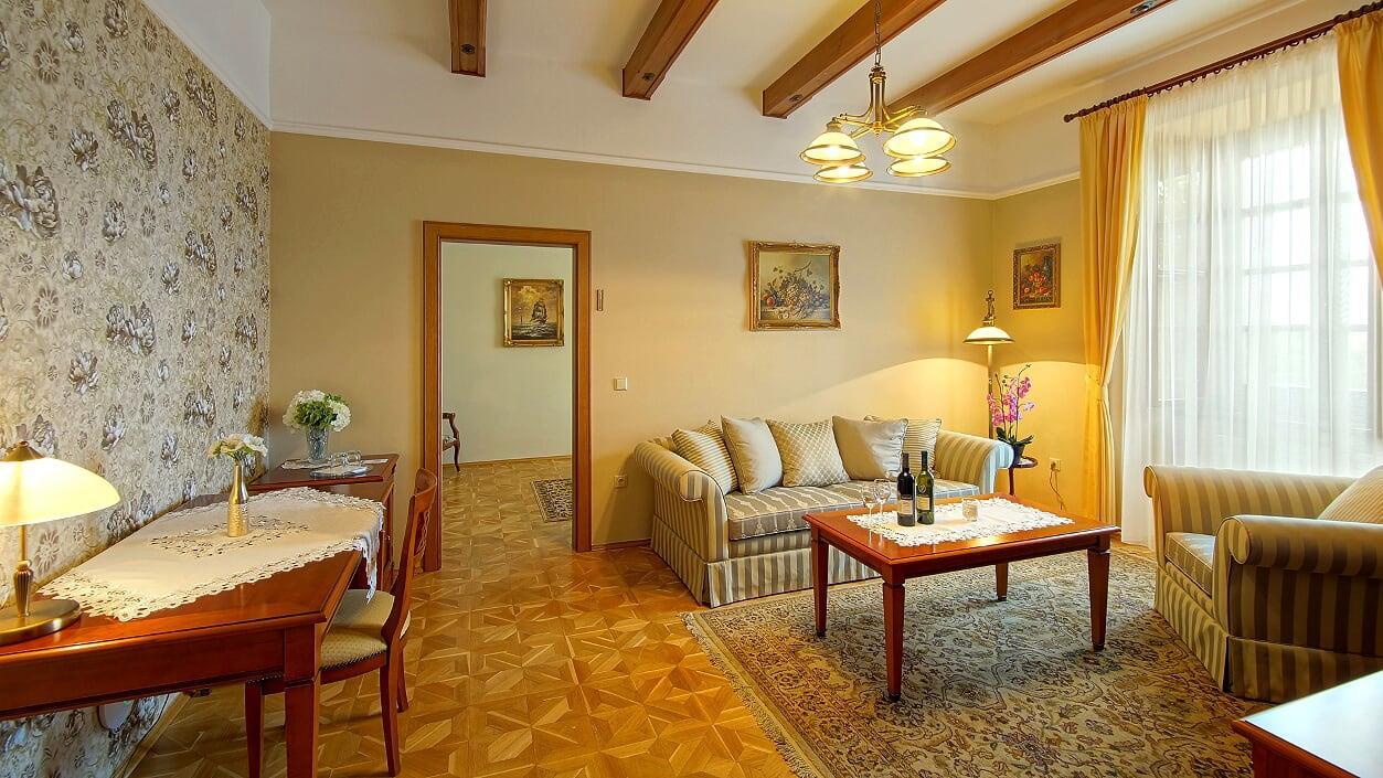Hotel Akademie A Depandance Vila Jarmila Velké Bílovice Esterno foto